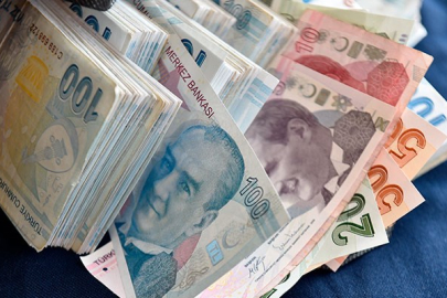 Emeklilere Büyük Müjde: 30.000 TL İkramiye ve Halkbank’tan Cazip Kredi Fırsatları